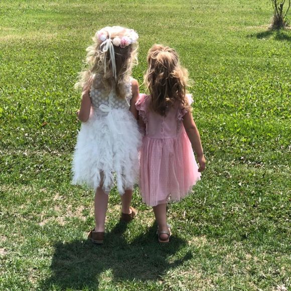 Meet your Posher, Inez - Picture 1 of 1